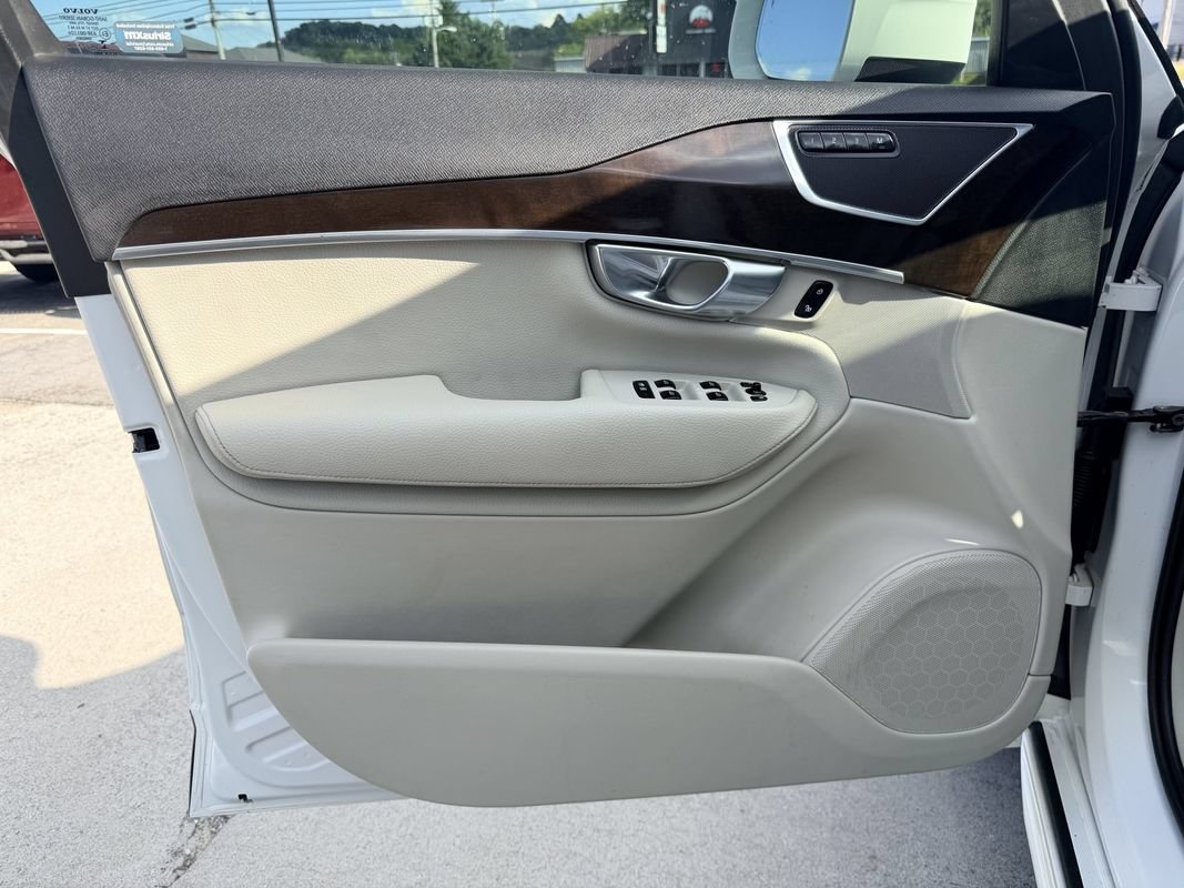 Used 2019 Volvo XC90 T5 Momentum w/ Protection Package Premier FWD image 25