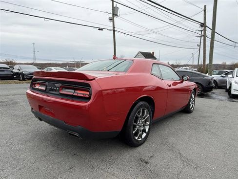Used 2017 Dodge Challenger GT w/ Driver Convenience Group image 5