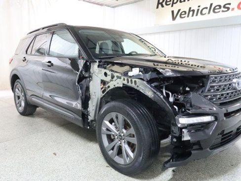 Used 2021 Ford Explorer XLT w/ Equipment Group 202A AWD/4WD image 5