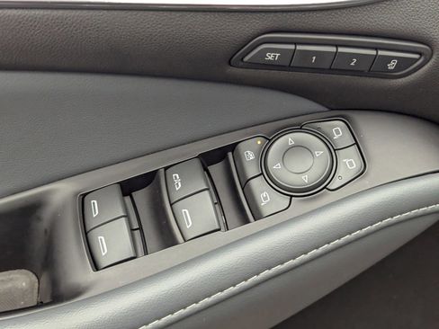 Used 2023 Buick Enclave Premium w/ Experience Buick Package image 25