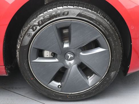 Used 2018 Tesla Model 3 Long Range RWD image 36