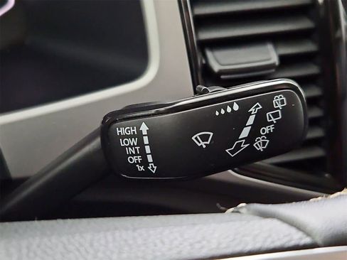 Used 2021 Volkswagen Atlas SEL image 27