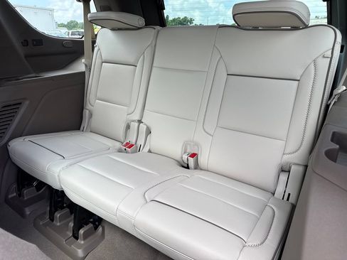 New 2026 GMC Yukon Denali w/ Denali Reserve Package AWD/4WD image 15