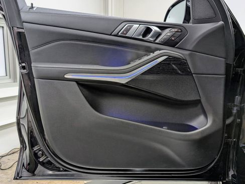 Used 2024 BMW X7 xDrive40i w/ M Sport Package image 12