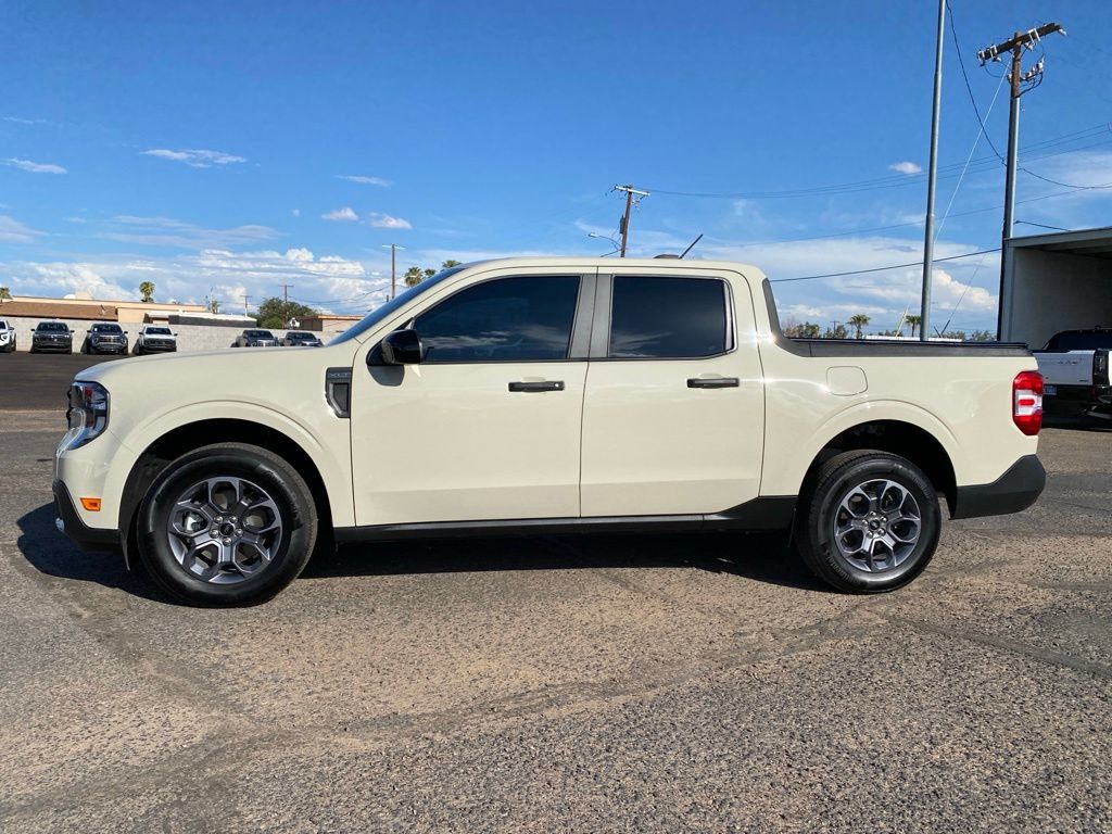Used 2025 Ford Maverick XLT w/ XLT Luxury Package FWD image 3