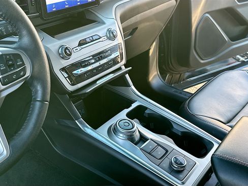 Used 2023 Ford Explorer XLT w/ Equipment Group 202A image 11