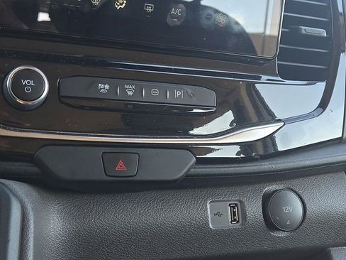 Used 2024 Ford Transit 350 XLT image 25