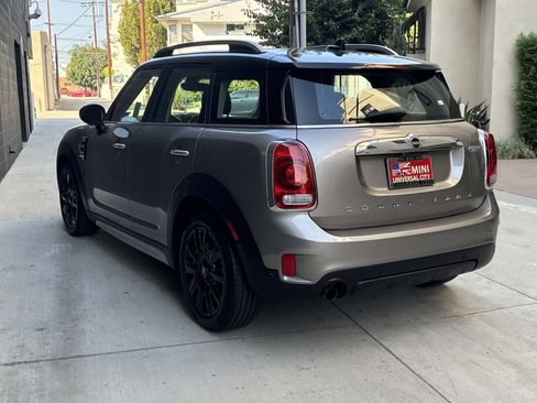 Used 2019 MINI Cooper Countryman w/ Premium Package image 3