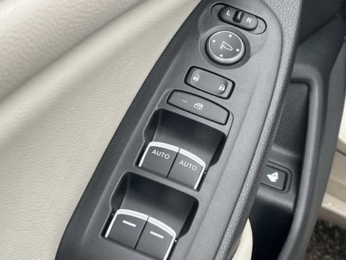 Used 2018 Honda Accord EX-L image 28