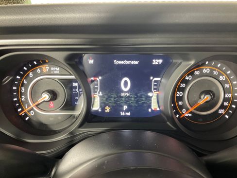 New 2026 Jeep Gladiator Mojave image 17