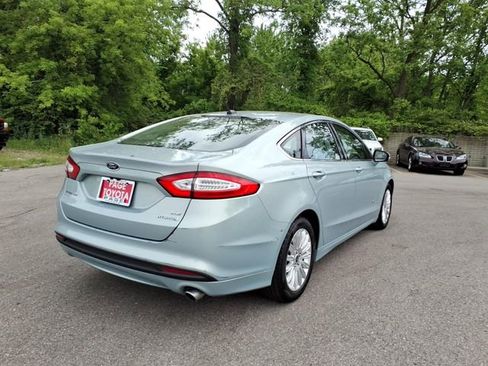Used 2014 Ford Fusion SE w/ Equipment Group 502A FWD image 8