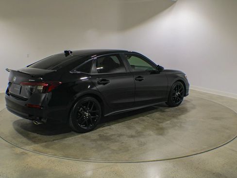 Used 2025 Honda Civic Sport image 6