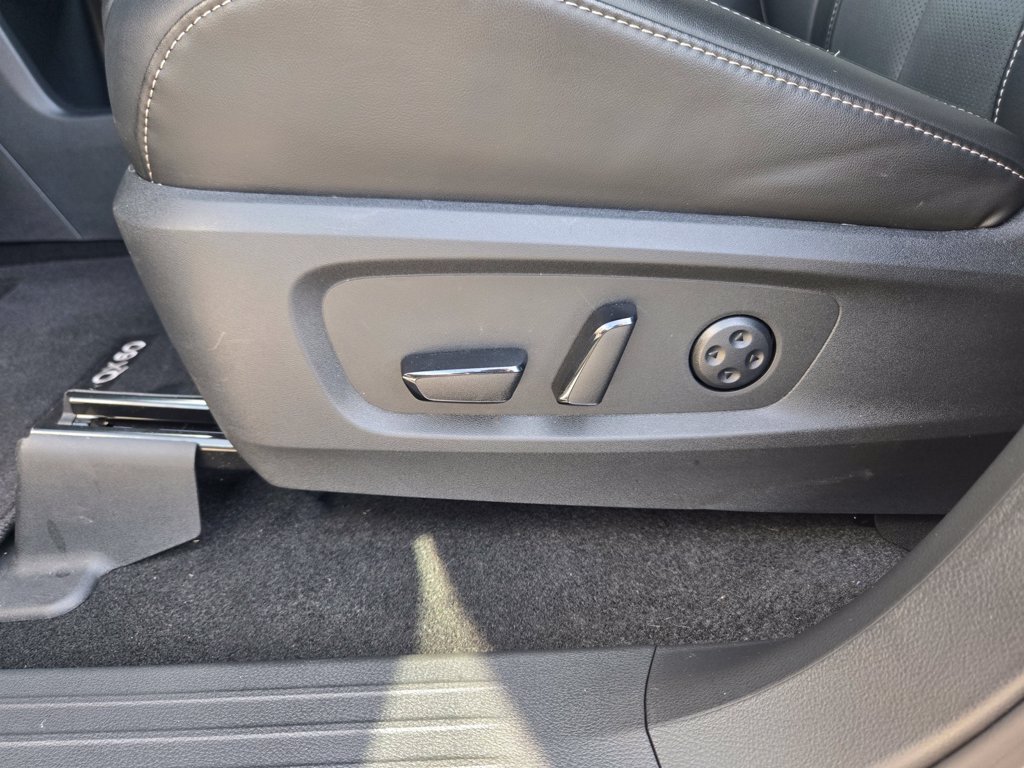 Certified 2026 INFINITI QX60 Luxe w/ Cargo Package AWD/4WD image 16