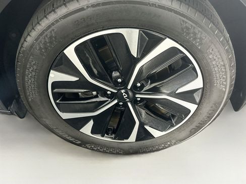Used 2024 Kia EV6 Wind w/ Wind Technology Package RWD image 11