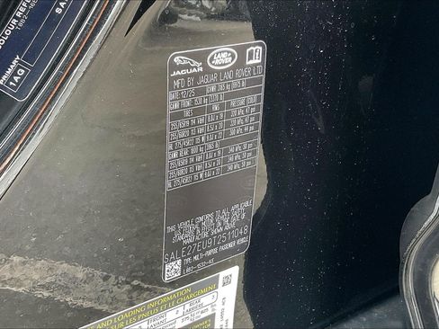 New 2026 Land Rover Defender 110 X-Dynamic SE image 13