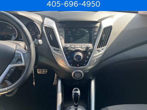 Used 2016 Hyundai Veloster w/ Option Group 02 FWD image 22