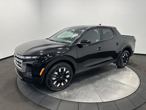 Certified 2025 Hyundai Santa Cruz SE AWD/4WD image 4