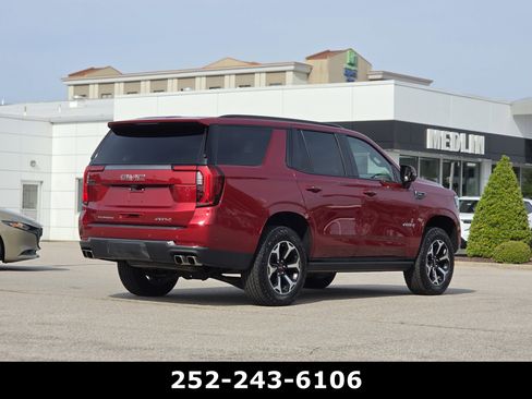 Used 2025 GMC Yukon AT4 w/ AT4 Premium Plus Package AWD/4WD image 7