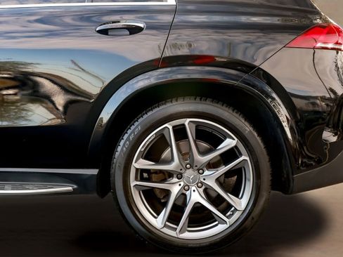 Used 2021 Mercedes-Benz GLE 53 AMG 4MATIC w/ Parking Assistance Package image 7