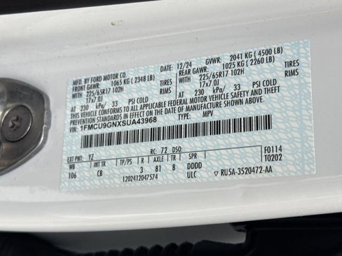 Used 2025 Ford Escape Active AWD/4WD image 19