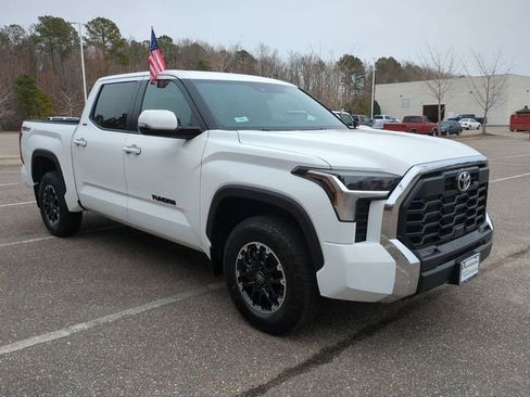 New 2026 Toyota Tundra SR5 image 2