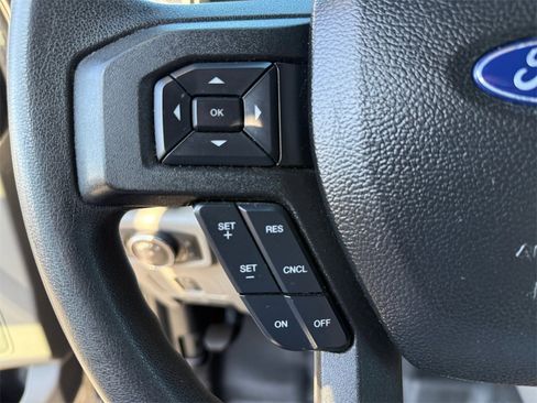 Used 2017 Ford F250 XLT w/ XLT Premium Package image 23