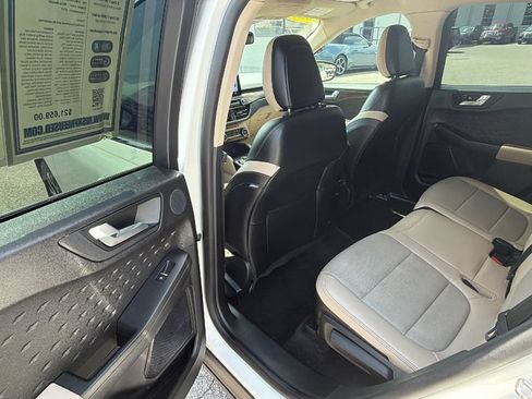 Used 2020 Ford Escape Titanium FWD image 29