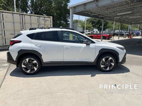 Used 2024 Subaru Crosstrek 2.5i Limited AWD/4WD image 5