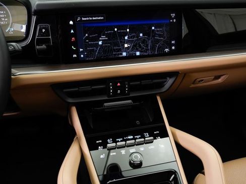 Certified 2026 Porsche Cayenne AWD/4WD image 12