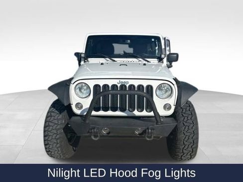 Used 2018 Jeep Wrangler Unlimited Sport S image 2