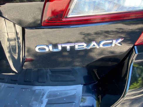 Used 2019 Subaru Outback 2.5i Limited AWD/4WD image 47