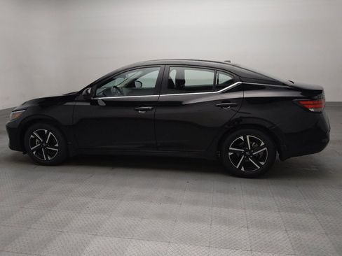 Used 2025 Nissan Sentra SV FWD image 3
