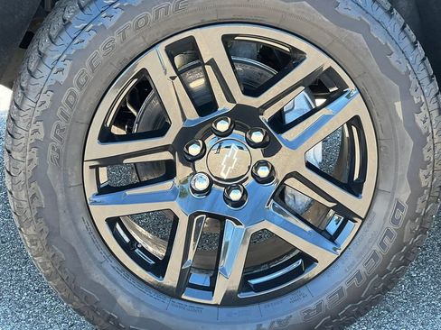 Used 2026 Chevrolet Silverado 1500 LT Trail Boss w/ Convenience Package II AWD/4WD image 13