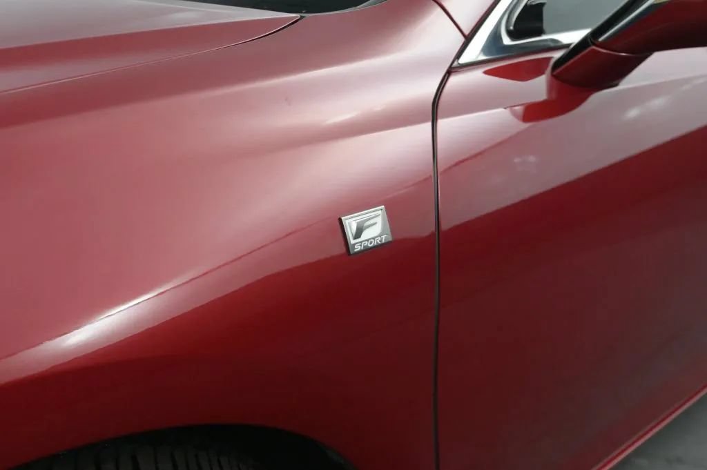 Used 2020 Lexus ES 350 F Sport w/ Accessory Package 2 FWD image 11