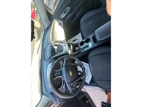 Used 2017 Chevrolet Equinox LS image 31
