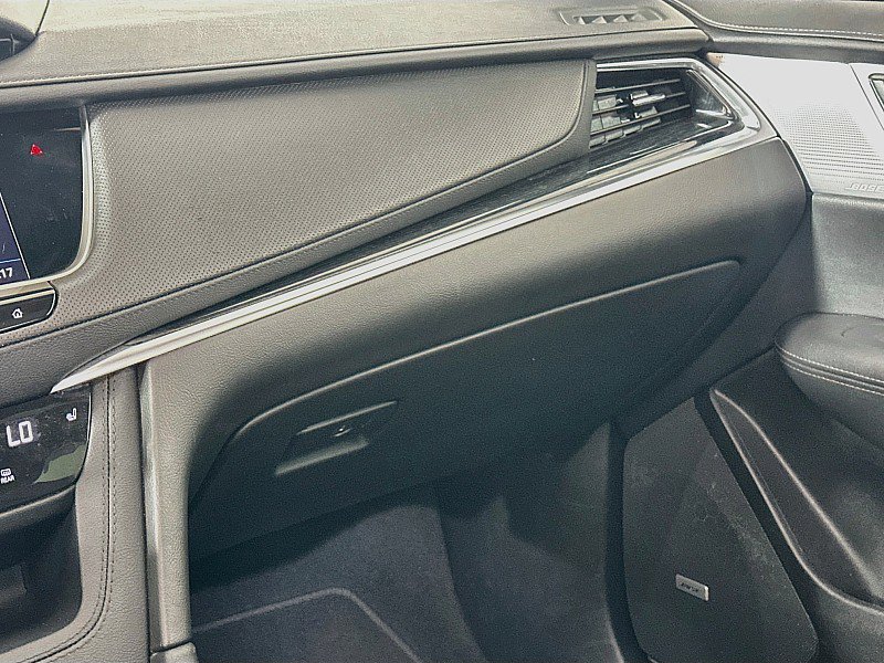 Used 2025 Cadillac XT5 Premium Luxury FWD image 22