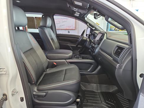 Used 2021 Nissan Titan PRO-4X w/ Pro-4x Utility Package AWD/4WD image 9