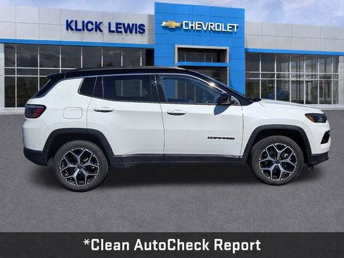 Used 2025 Jeep Compass Limited AWD/4WD image 9