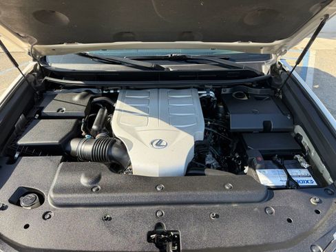 Used 2010 Lexus GX 460 image 10