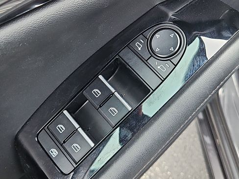 Certified 2025 MAZDA MAZDA3 s image 18