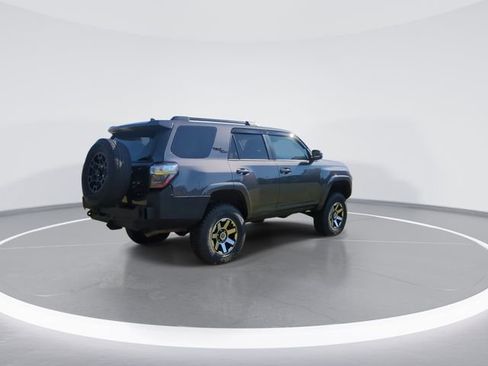 Used 2022 Toyota 4Runner TRD Off-Road AWD/4WD image 8