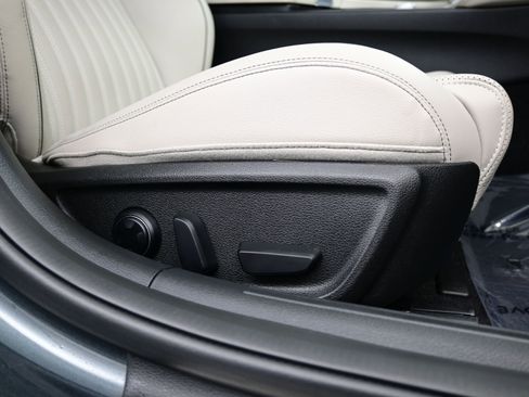 Certified 2023 Genesis G70 2.0T w/ Sport Prestige Package image 16