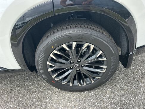 New 2026 Nissan Rogue Platinum AWD/4WD image 10