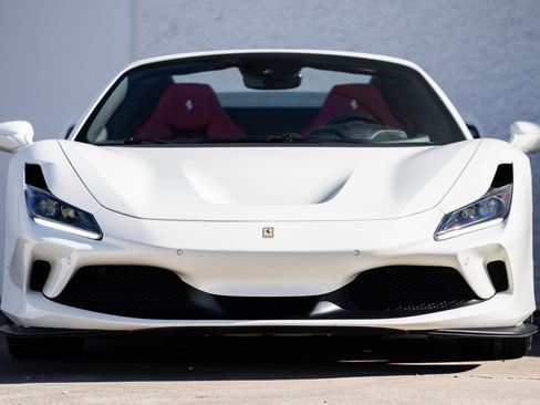 Used 2023 Ferrari F8 Tributo image 17
