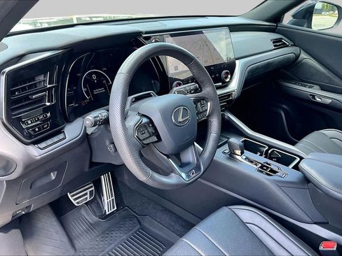 Used 2024 Lexus TX 500h AWD w/ Technology Package image 18