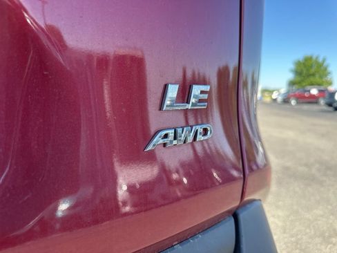 Used 2019 Toyota RAV4 LE w/ All Weather Liner Package AWD/4WD image 4