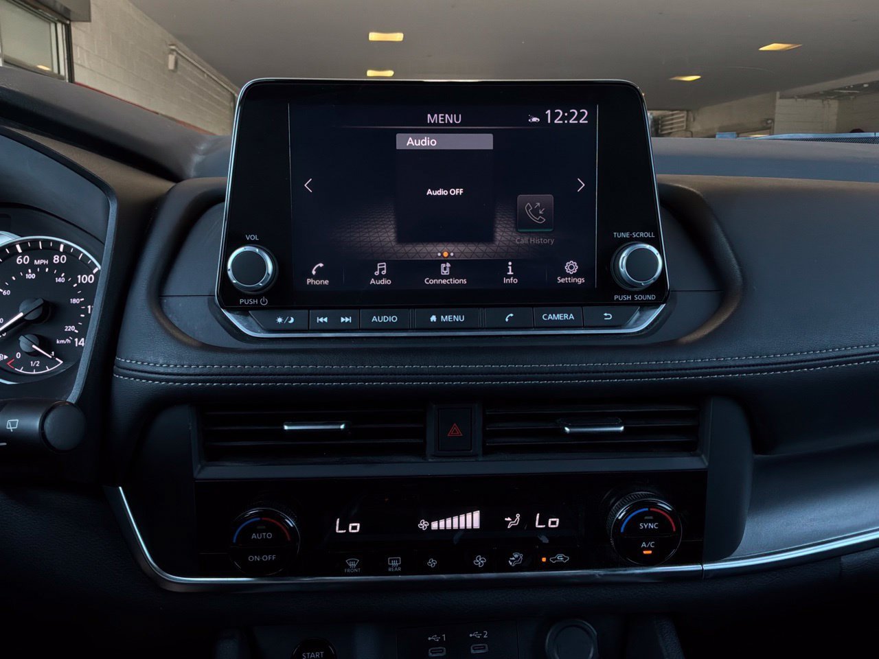 Used 2025 Nissan Rogue SV FWD image 30