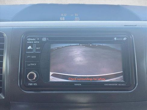 Used 2014 Toyota Sienna XLE FWD image 13