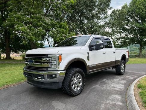 Used 2017 Ford F250 King Ranch w/ King Ranch Ultimate Package AWD/4WD image 5