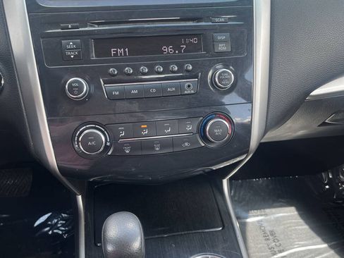 Used 2013 Nissan Altima 2.5 S FWD image 6